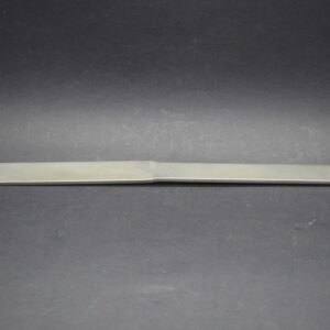 Straight leg with twist