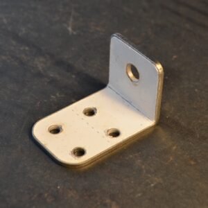 Bracket, pannier lower fixing on support arm