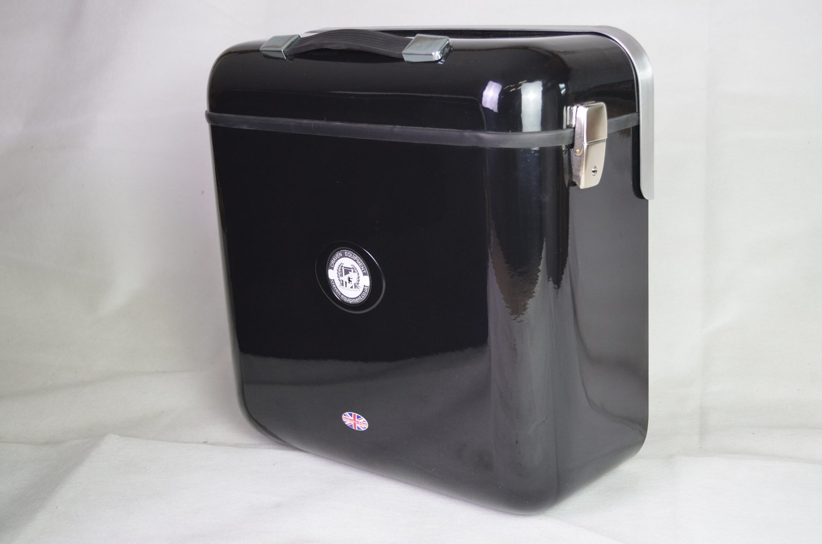 Dolomite, small, black, inc mounting system and all fastenings