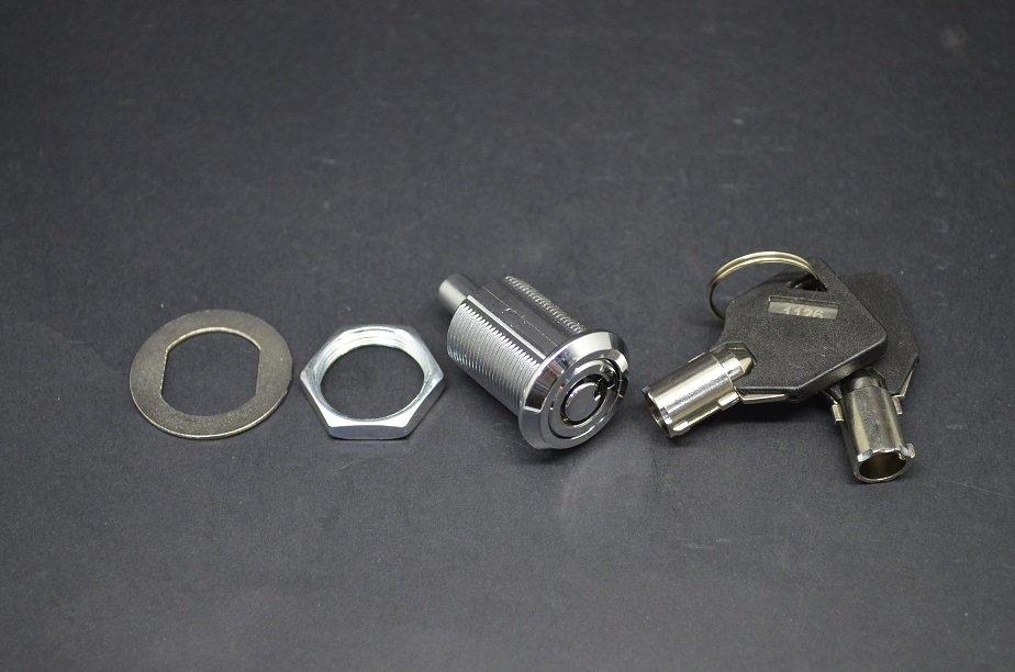 Barrel lock and two keys, 19mm