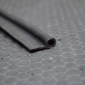 'P' beading for sealing lid to box - sold by the metre