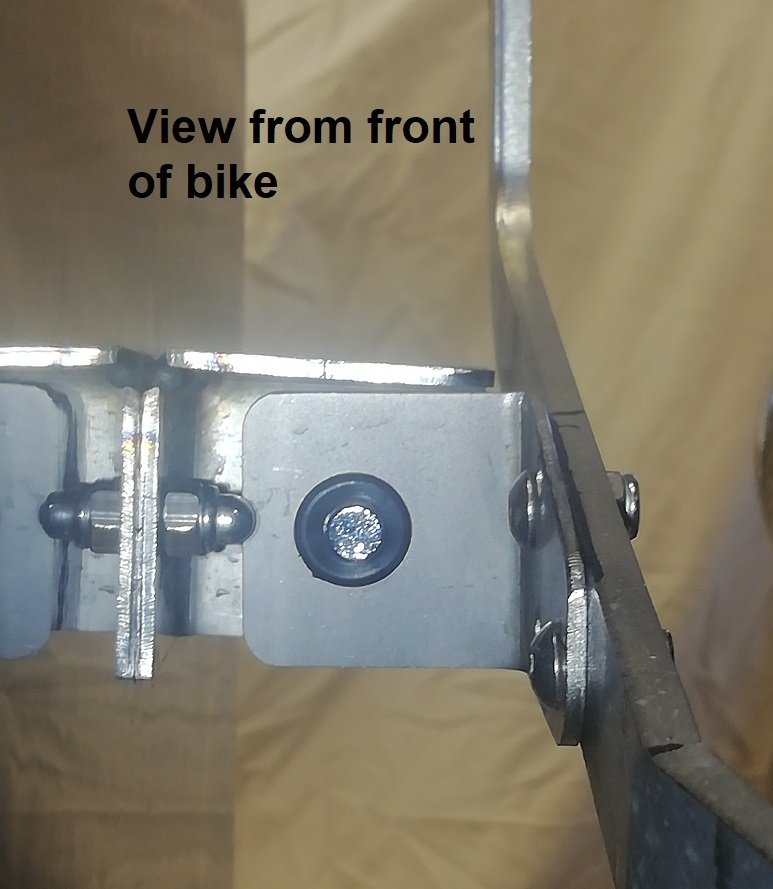 Lock fitting kit for panniers to frame, pair