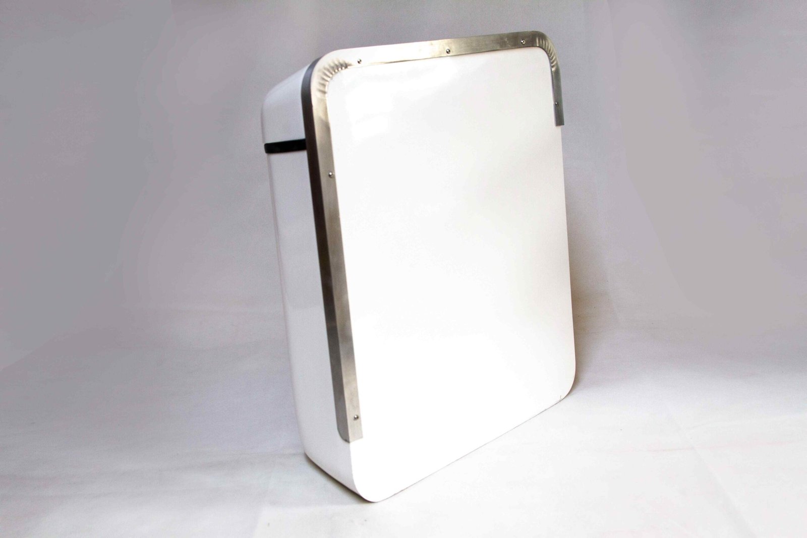 Dolomite, white, large, left hand, inc mountings